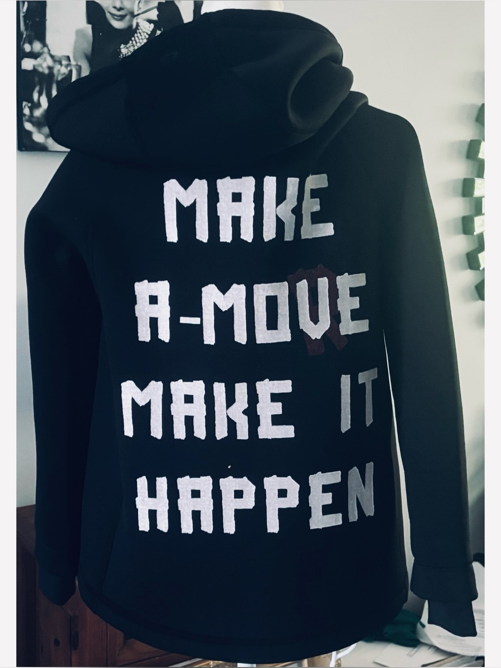 Freddy Black Statement Hoodie with White Logo, Front Pockets Poly/Viskose-Medium